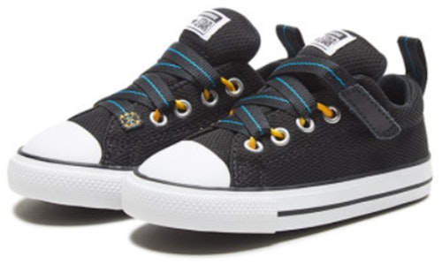 兒童 Converses Chuck Taylor All Star 輕鬆穿脫 黑色 Lookbook 兒童 Converses Chuck Taylor All Star 輕鬆穿脫 黑色