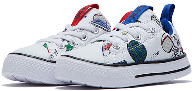 嬰童 Converse Chuck Taylor All Star Superplay 卡通宇航員印花 魔術貼休閒帆布鞋 白色 Lookbook 嬰童 Converse Chuck Taylor All Star Superplay 卡通宇航員印花 魔術貼休閒帆布鞋 白色