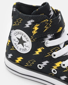 (TD) 匡威 CTAS 1V 儿童休闲鞋 黑色 A08375C Lookbook (TD) 匡威 CTAS 1V 儿童休闲鞋 黑色 A08375C