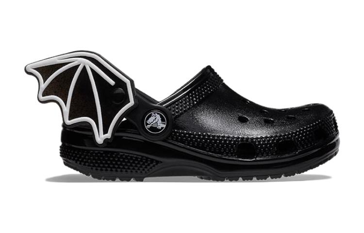Order (TD) Sandal Crocs Classic I Am Bat 'Hitam Putih' 209232-001