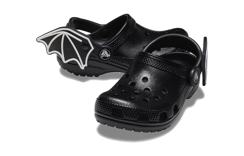 Shop (TD) Sandal Crocs Classic I Am Bat 'Hitam Putih' 209232-001