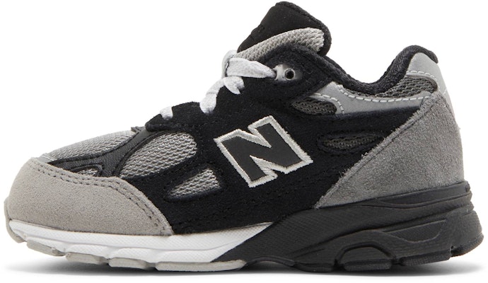 (Toddler) DTLR x New Balance 990v3 'GR3YSCALE' IC990DR3 Lookbook (Toddler) DTLR x New Balance 990v3 'GR3YSCALE' IC990DR3