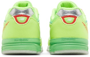 (TD) DTLR x 新百伦 990v4 '节日款' IC990DX4 Details for (TD) DTLR x 新百伦 990v4 '节日款' IC990DX4