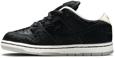 (TD) Medicom Toy x Nike SB Dunk Low 'BE@RBRICK' Lelaki Kasut Sneakers DC1629-001 Lookbook (TD) Medicom Toy x Nike SB Dunk Low 'BE@RBRICK' Lelaki Kasut Sneakers DC1629-001