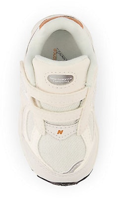 (TD) New Balance 2002R 'Reflection Sea Salt' Sepatu Sneaker IV2002EC Lookbook (TD) New Balance 2002R 'Reflection Sea Salt' Sepatu Sneaker IV2002EC