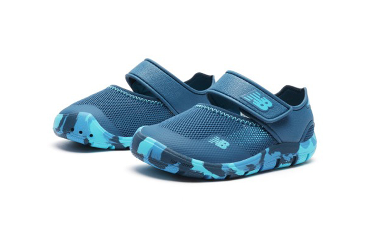 Order (TD) New Balance 208 Seri Sandal Velcro Hak Datar Olahraga Biru Tua. IO208NV2