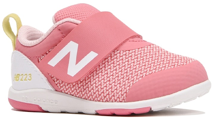 New Balance 223系列 粉色 婴童 Lookbook New Balance 223系列 粉色 婴童