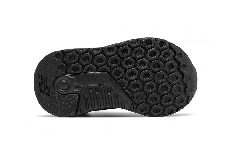 Shop 嬰兒 New Balance 247 Sport 透氣耐磨防滑 低筒運動鞋 純黑色