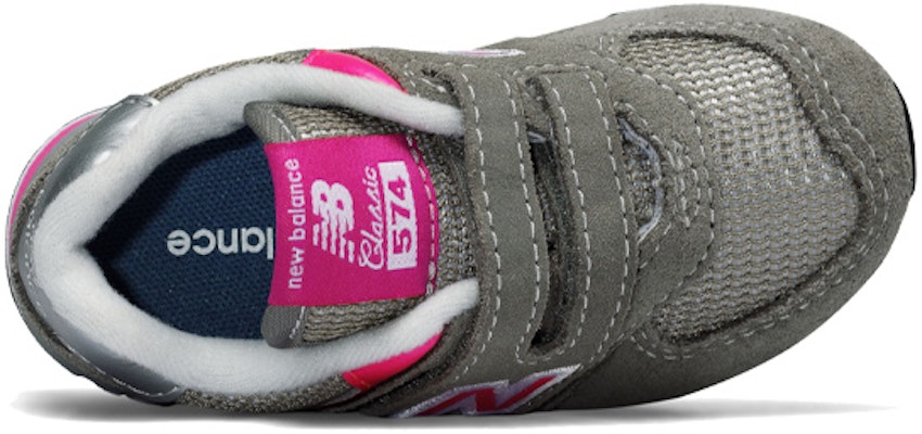 幼童 New Balance 魔鬼氈 574 Core 灰粉色 Lookbook 幼童 New Balance 魔鬼氈 574 Core 灰粉色