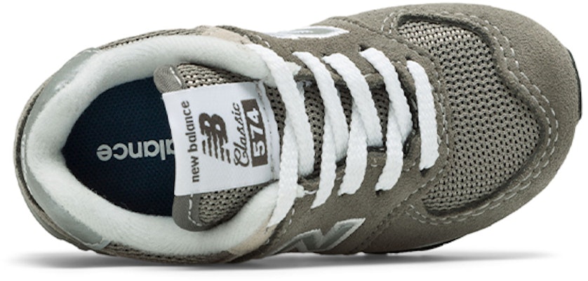 幼童 New Balance 574 Core 灰色 Lookbook 幼童 New Balance 574 Core 灰色