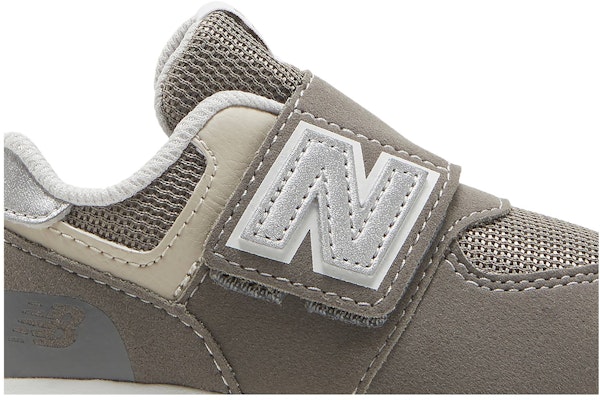 (Infant) New Balance 574 New-B Hook & Loop Wide 'Rain Cloud Silver Metallic' NW574GR-W Order (Infant) New Balance 574 New-B Hook & Loop Wide 'Rain Cloud Silver Metallic' NW574GR-W