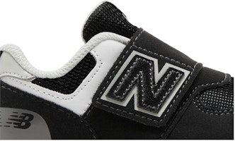 (TD) New Balance 574 New-B Hook & Loop Lebar 'Hitam Putih' NW574BK-W Order (TD) New Balance 574 New-B Hook & Loop Lebar 'Hitam Putih' NW574BK-W