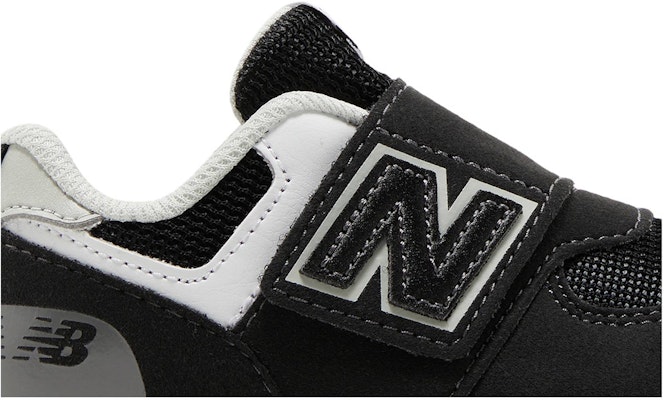 New balance 711 wide hotsell