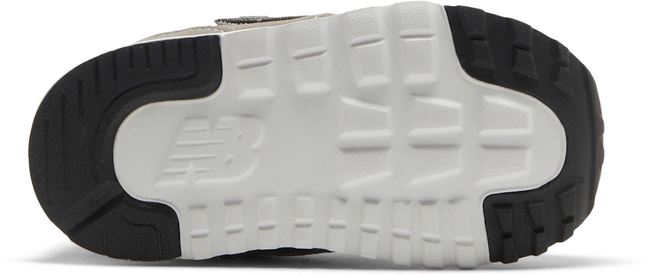 (Infant) New Balance 574 New-B Hook & Loop Wide 'Rain Cloud Silver Metallic' NW574GR-W Shop (Infant) New Balance 574 New-B Hook & Loop Wide 'Rain Cloud Silver Metallic' NW574GR-W