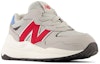 Lookbook (TD) New Balance 57/40 Bungee 'Concreto Team Rojo' IV5740PR