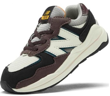 (TD) New Balance 57/40 Sepatu Lari 'Coklat Putih Hitam' IV5740MA Lookbook (TD) New Balance 57/40 Sepatu Lari 'Coklat Putih Hitam' IV5740MA