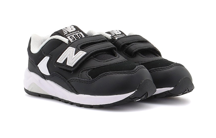 Lookbook (TD) 뉴발란스 580 실버리 블랙 (New Balance 580 Silbeori Beullaek) IV580EBK