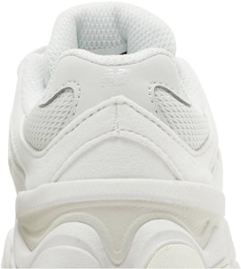 (New Balance 9060 'Reflection' IV9060LL 幼童鞋) Sizing (New Balance 9060 'Reflection' IV9060LL 幼童鞋)