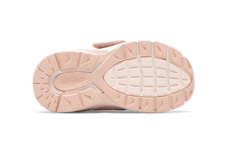 Shop 新生兒 New Balance 990v5 霧粉紅