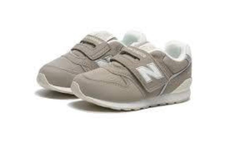 Lookbook (TD) Sepatu New Balance 996 'Coklat Putih' IZ996XB3