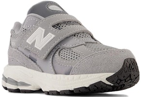 (TD) New Balance 2002R Hook & Loop 'Acero con Plomo' IV2002ST Lookbook (TD) New Balance 2002R Hook & Loop 'Acero con Plomo' IV2002ST