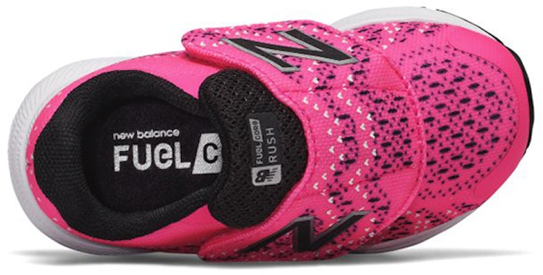 嬰兒 New Balance FuelCore Rush V3 粉黑色 Lookbook 嬰兒 New Balance FuelCore Rush V3 粉黑色