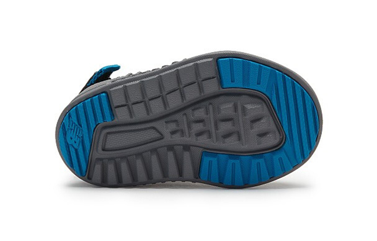 Shop (TD) New Balance TTRK 'Negro' Sneakers ITTRKLB1