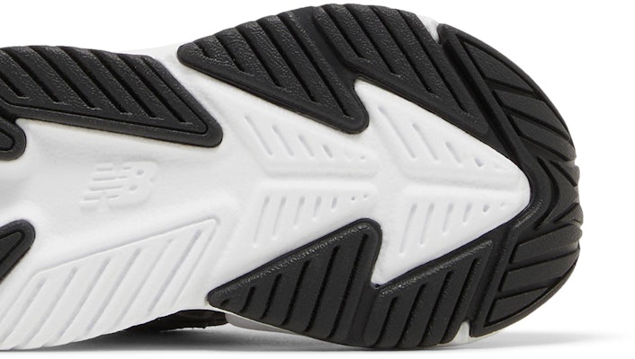 (Infant) New Balance Rave Run v2 Bungee Lace 'Black White' ITRAVBW2 Purchase (Infant) New Balance Rave Run v2 Bungee Lace 'Black White' ITRAVBW2