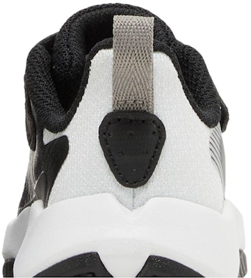 (Infant) New Balance Rave Run v2 Bungee Lace 'Black White' ITRAVBW2 Sizing (Infant) New Balance Rave Run v2 Bungee Lace 'Black White' ITRAVBW2
