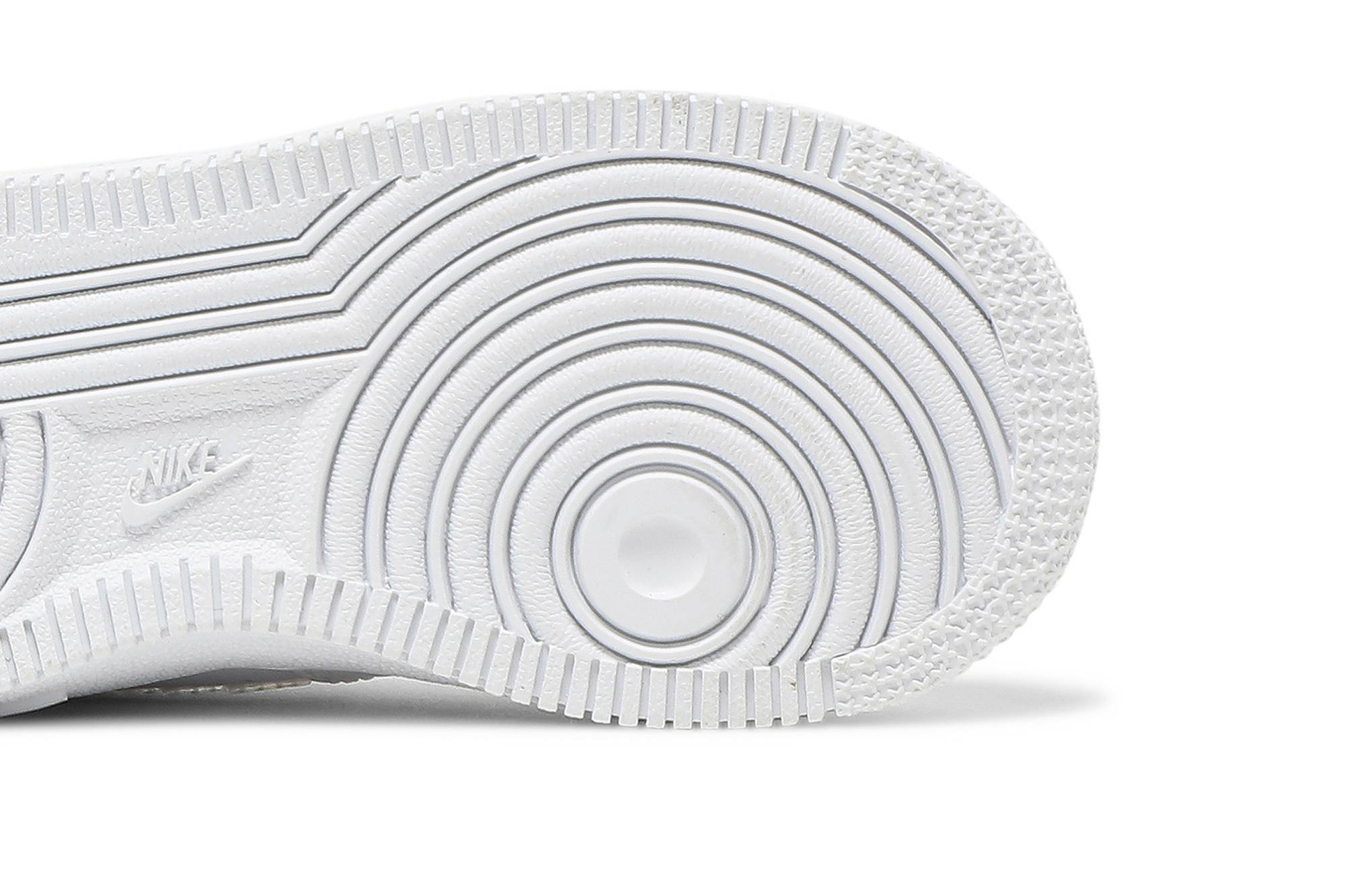 Purchase (TD) Nike Air Force 1 LV8 'Digital Swoosh - Putih' CW1582-100