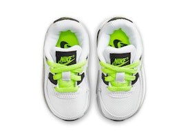 (TD) Nike Air Max 90 'Logo Reflektif - Putih Volt' CD6868-112 Lookbook (TD) Nike Air Max 90 'Logo Reflektif - Putih Volt' CD6868-112