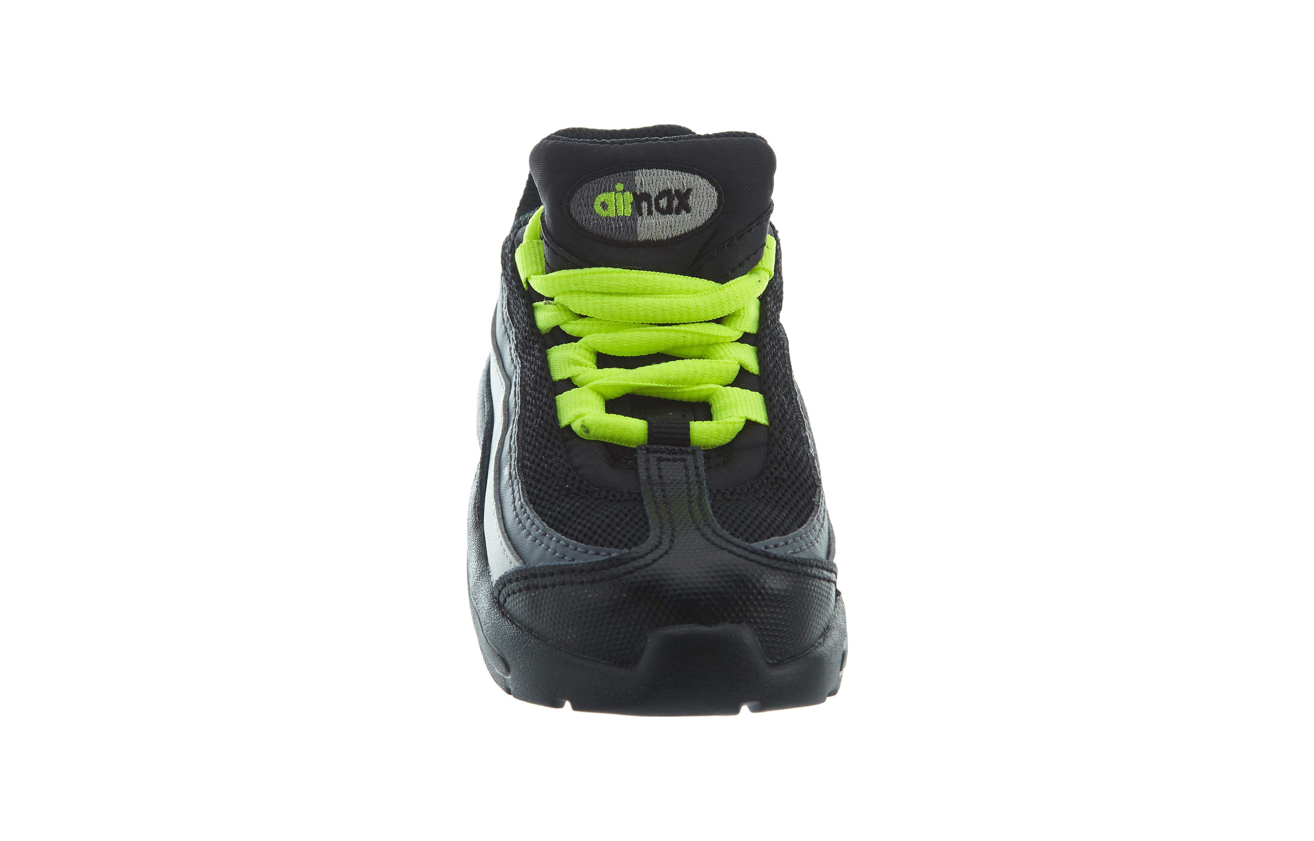 Lookbook (TD) Nike Air Max 95 'Hitam Volt' 905462-022