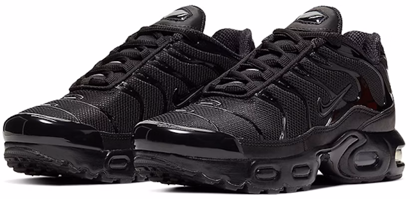 (PS) Nike Air Max Plus 'Hitam Solid' CD0610-001 Lookbook (PS) Nike Air Max Plus 'Hitam Solid' CD0610-001