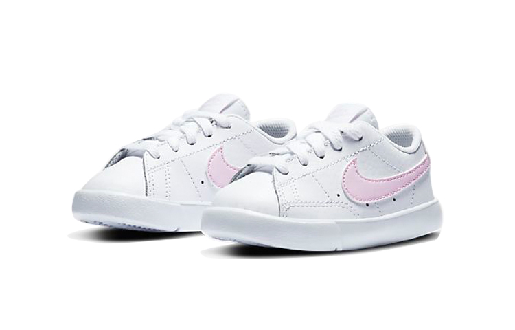 Lookbook (TD) 나이키 블레이저 로우 '화이트 핑크 폼' (Nike Blazer Low '화이트 핑크 폼') CZ7581-102