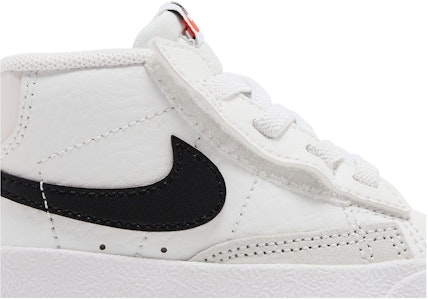 (TD) Nike Blazer Mid '77 'Putih Hitam' DA4088-100 Order (TD) Nike Blazer Mid '77 'Putih Hitam' DA4088-100