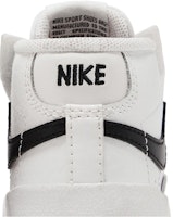 (TD) Nike Blazer Mid '77 'Putih Hitam' DA4088-100 Sizing (TD) Nike Blazer Mid '77 'Putih Hitam' DA4088-100