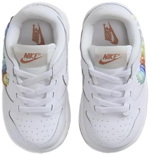 (TD) Nike Dunk Low SE Swoosh Tali Pelangi Putih FQ1924-100 Shop (TD) Nike Dunk Low SE Swoosh Tali Pelangi Putih FQ1924-100