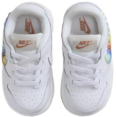 (TD) Nike Dunk Low SE Swoosh Tali Pelangi Putih FQ1924-100 Shop (TD) Nike Dunk Low SE Swoosh Tali Pelangi Putih FQ1924-100