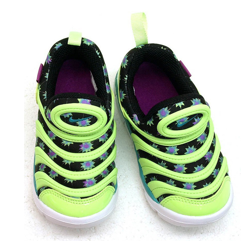 Lookbook (TD) Nike Dynamo Free Lage Hardloopschoenen Groen 343938-304
