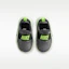 Shop (TD) Nike Flex Runner 4 Punto Lápiz/Negro/Hielo Eléctrico/Antracita IF2895-007