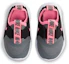 Shop (TD) Nike Flex Runner ''Zwart Grijs Roze'' AT4665-016