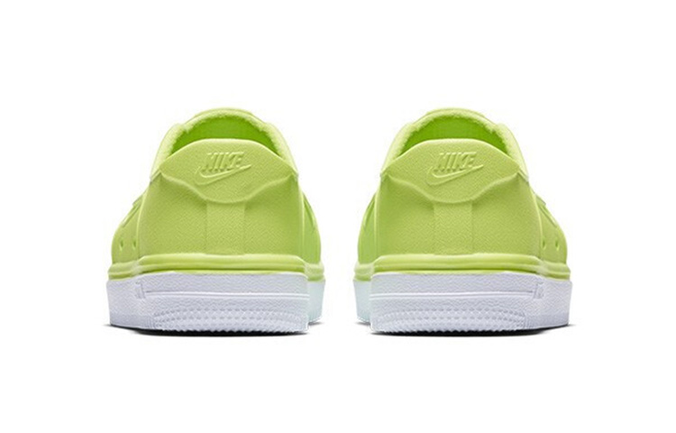 Purchase (TD) Nike Foam Force 1 ''Grün'' AQ2442-700