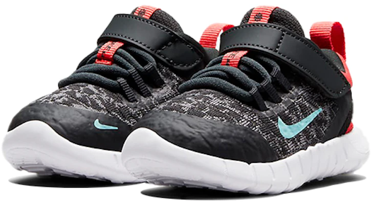 (TD) Nike Free RN 2021 ''Donker Rookgrijs Copa'' CZ3997-008 Lookbook (TD) Nike Free RN 2021 ''Donker Rookgrijs Copa'' CZ3997-008