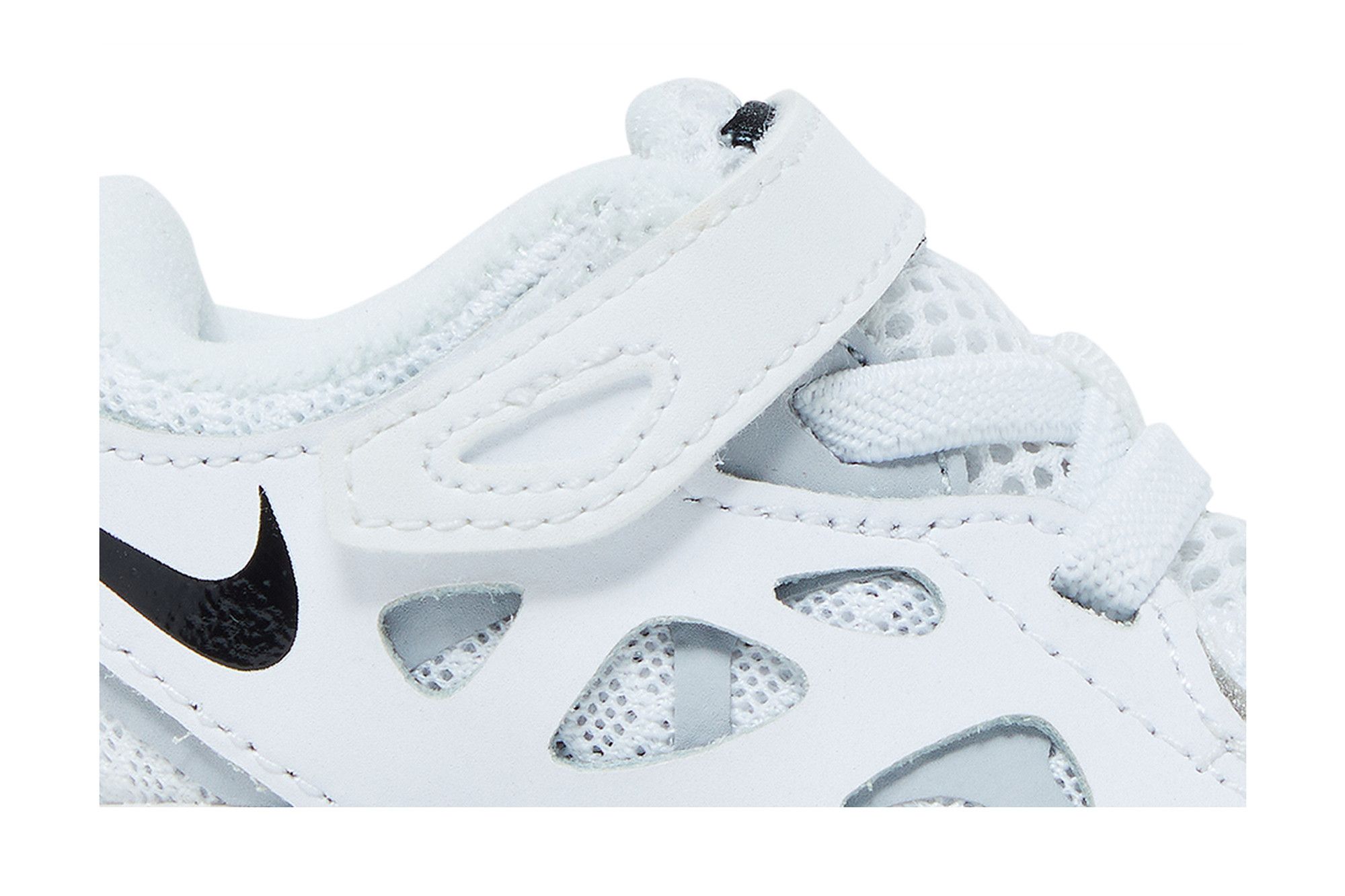 Order (TD) Nike Free Run 2 ''Bianco Nero'' DA2692-100
