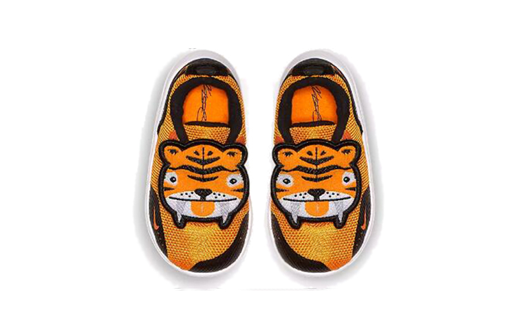 Lookbook (TD) Nike KD 11 'Kucing Kecil Besar' AT5707-800