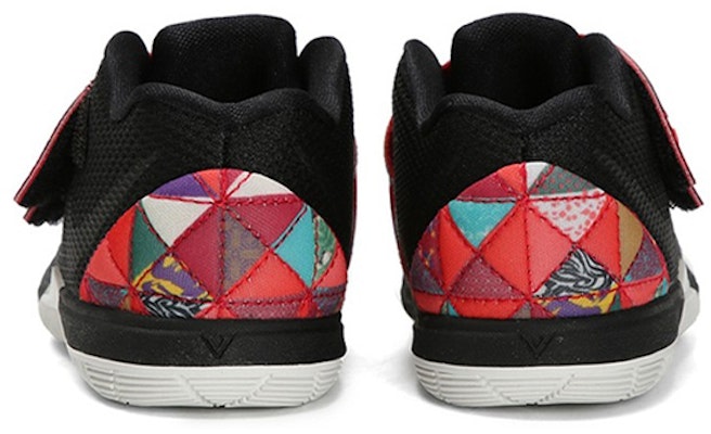 (TD) 耐克 Kyrie 5 '中国年'篮球鞋 AQ2459-010 Shop (TD) 耐克 Kyrie 5 '中国年'篮球鞋 AQ2459-010