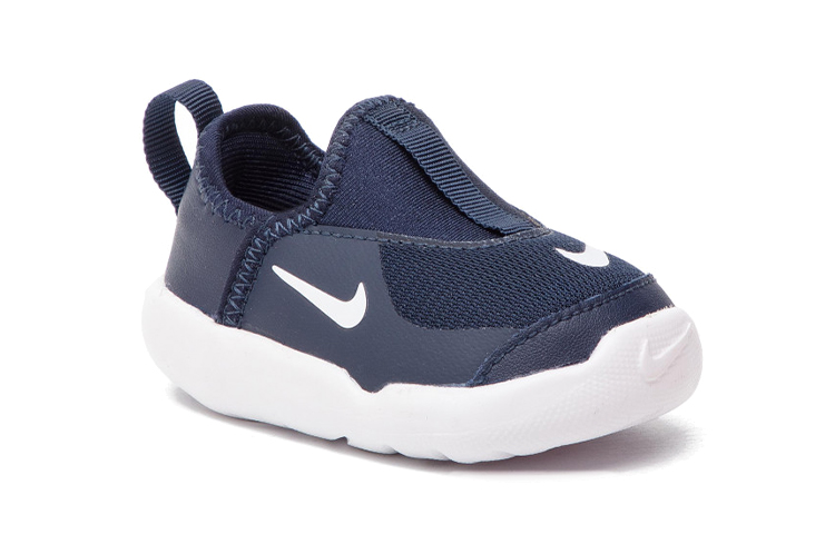 Lookbook (TD) Nike Lil'' Swoosh Sneakers Blau AQ3113-402