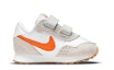 Order (TD) Nike MD Valiant 'Putih Jingga' CN8560-103