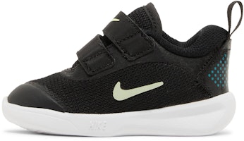 (幼童)Nike Omni Multi-Court 'Black Barely Volt' DM9028-003 Lookbook (幼童)Nike Omni Multi-Court 'Black Barely Volt' DM9028-003