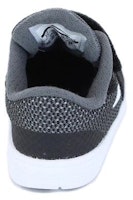 嬰兒 Nike REVOLUTION 3 休閒 低筒 運動鞋 黑灰色 Lookbook 嬰兒 Nike REVOLUTION 3 休閒 低筒 運動鞋 黑灰色